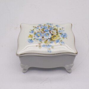 VTG Porcelain Trinket/Jewelry Box